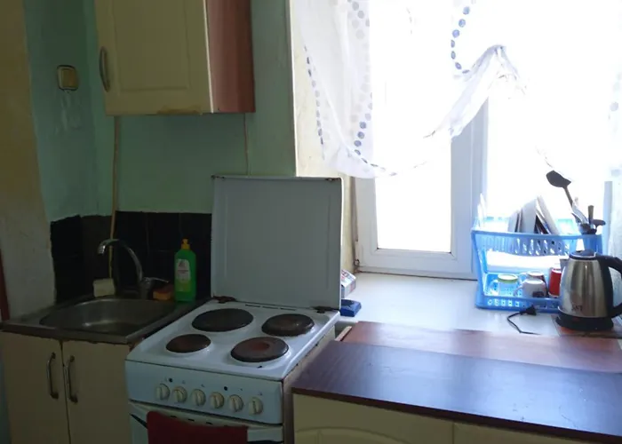 дегтярная *